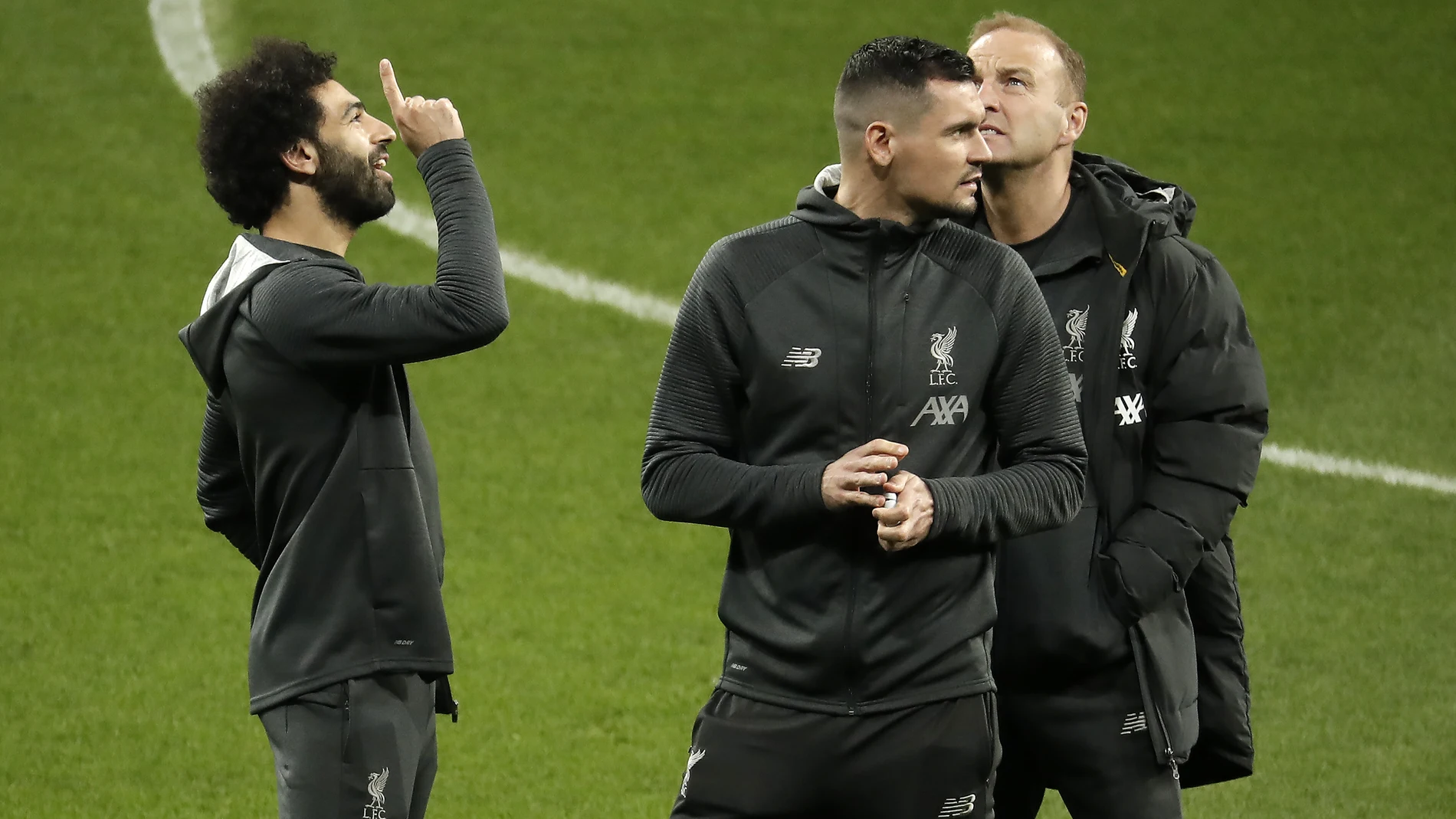 Dejan Lovren y Salah antes de un partido del Liverpool Dejan Lovren y Salah antes de un partido del Liverpool