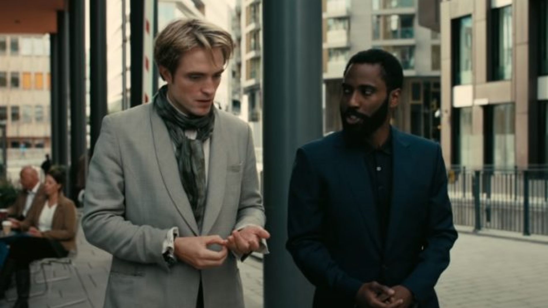 John David Washington y Robert Pattinson