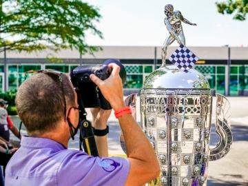 El trofeo de las 500 Millas de Indianápolis