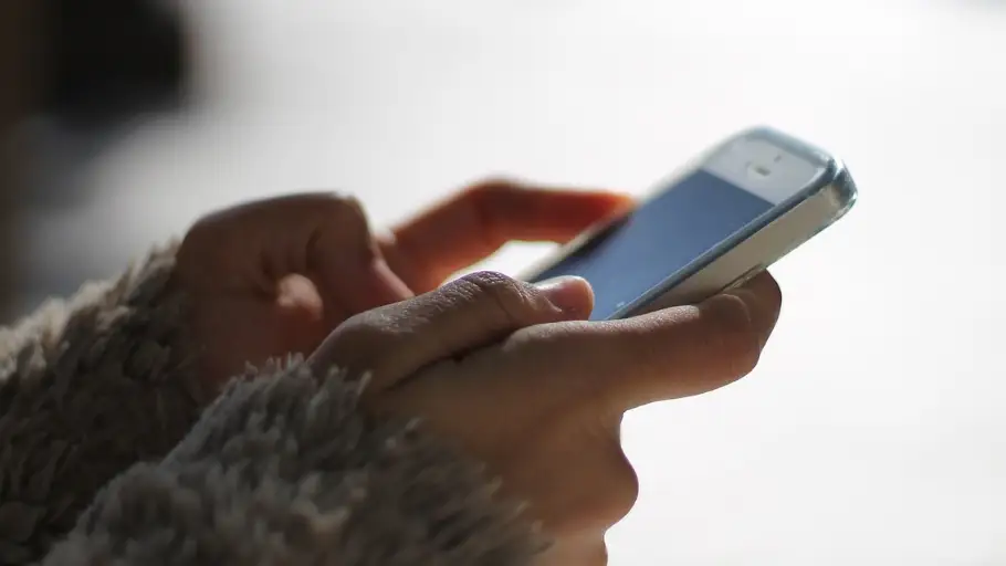 Roles de los padres y madres en los grupos de WhatsApp del colegio, ¿cuál de ellos eres tú? Roles de los padres y madres en los grupos de WhatsApp del colegio, ¿cuál de ellos eres tú?