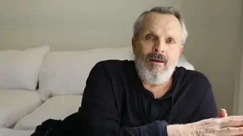 Miguel Bosé, sobre una futura vacuna frente al coronavirus: "Si es obligatoria, comienzo a sospechar y creo que hay algo dictatorial detrás" Miguel Bosé, sobre una futura vacuna frente al coronavirus: "Si es obligatoria, comienzo a sospechar y creo que hay algo dictatorial detrás"
