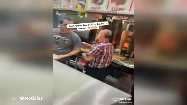 Una tienda de kebab en Australia se convierte en una fiesta rave incumpliendo las medidas contra el coronavirus Una tienda de kebab en Australia se convierte en una fiesta rave incumpliendo las medidas contra el coronavirus