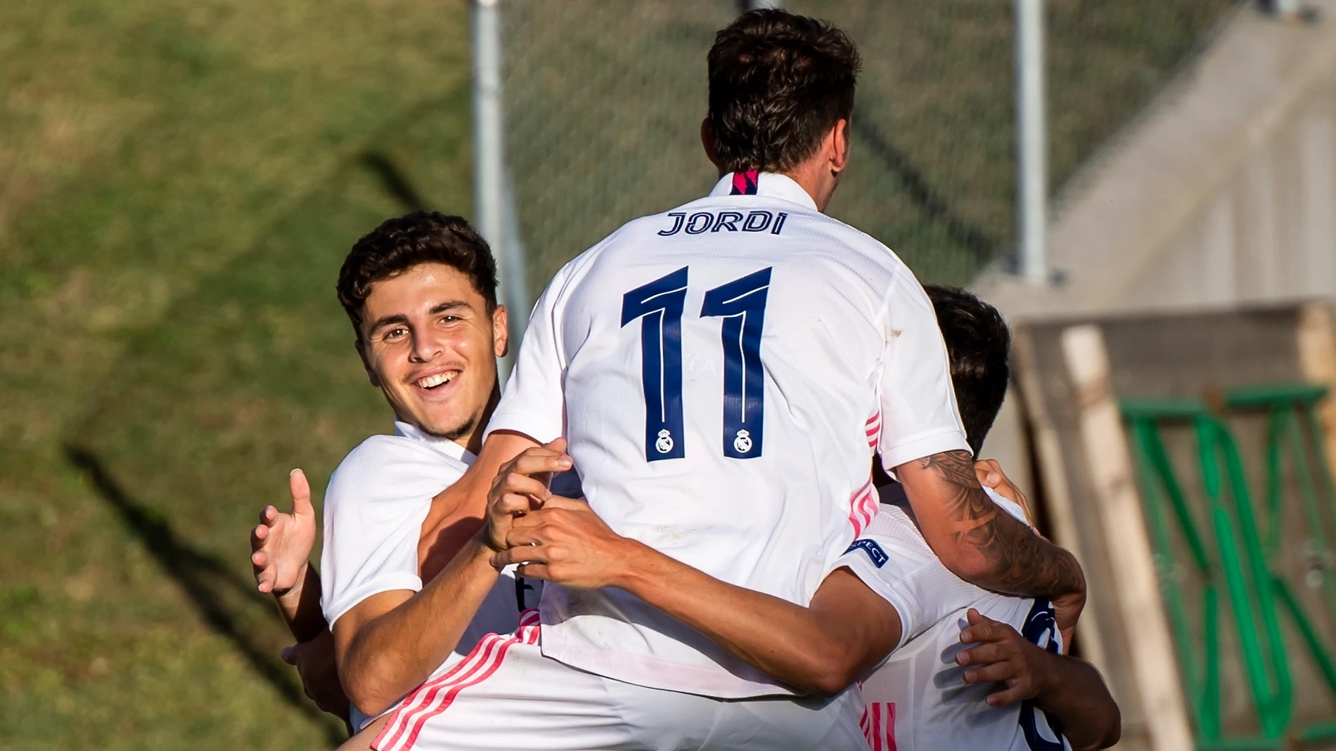 El Real Madrid de Raúl González gana la primera Youth League de su historia El Real Madrid de Raúl González gana la primera Youth League de su historia