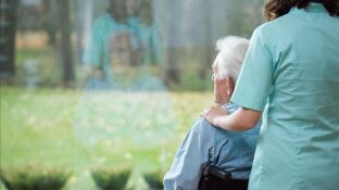 Contagiadas 45 personas que ya hab&iacute;an recibido la primera dosis de la vacuna contra el coronavirus en un geri&aacute;trico de Girona 