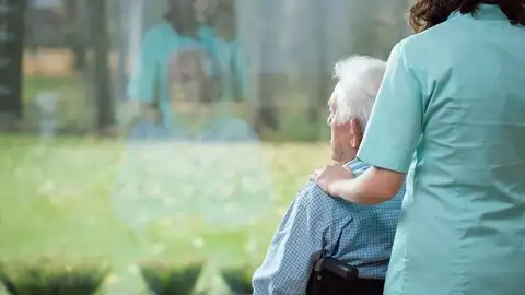Contagiadas 45 personas que ya habían recibido la primera dosis de la vacuna contra el coronavirus en un geriátrico de Girona Contagiadas 45 personas que ya habían recibido la primera dosis de la vacuna contra el coronavirus en un geriátrico de Girona