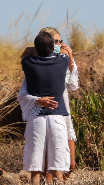 Enrique Ponce y Ana Soria, muy acaramelados 