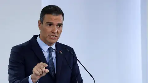 Sánchez anima a las comunidades a utilizar la app Radar COVID: "Podrían reducir el impacto del coronavirus en un 30%" Sánchez anima a las comunidades a utilizar la app Radar COVID: "Podrían reducir el impacto del coronavirus en un 30%"