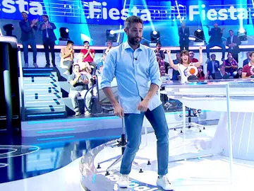 Roberto Leal se apunta a la ‘Fiesta’ de Raffaella Carrá en ‘La Pista’ Roberto Leal se apunta a la ‘Fiesta’ de Raffaella Carrá en ‘La Pista’
