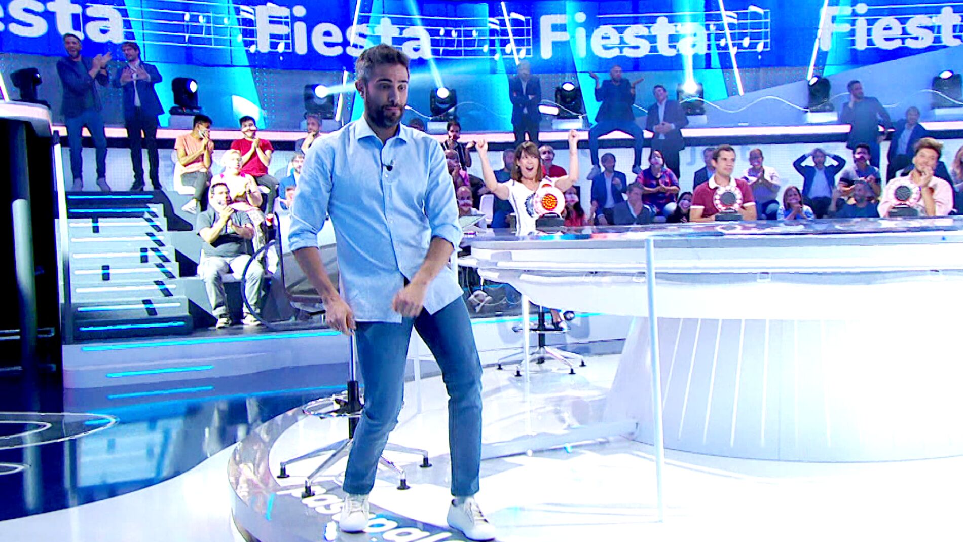 Roberto Leal se apunta a la &lsquo;Fiesta&rsquo; de Raffaella Carr&aacute; en &lsquo;La Pista&rsquo; 