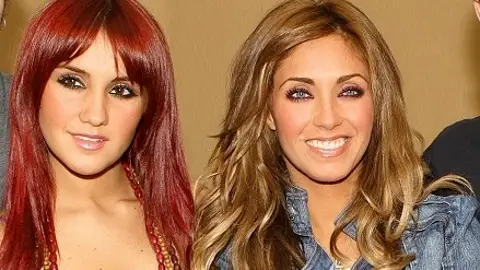 Dulce María y Anahí Puente en su etapa de RBD Dulce María y Anahí Puente en su etapa de RBD