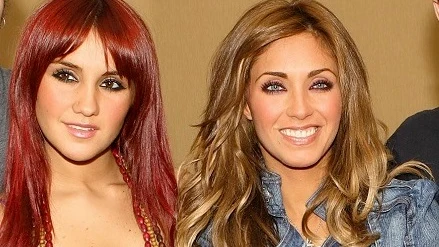 Dulce María y Anahí Puente en su etapa de RBD Dulce María y Anahí Puente en su etapa de RBD