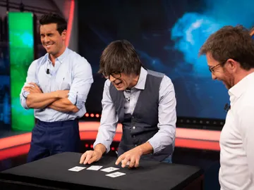 La personalizada e impresionante magia de Luis Piedrahita con la historia profesional de Mario Casas La personalizada e impresionante magia de Luis Piedrahita con la historia profesional de Mario Casas