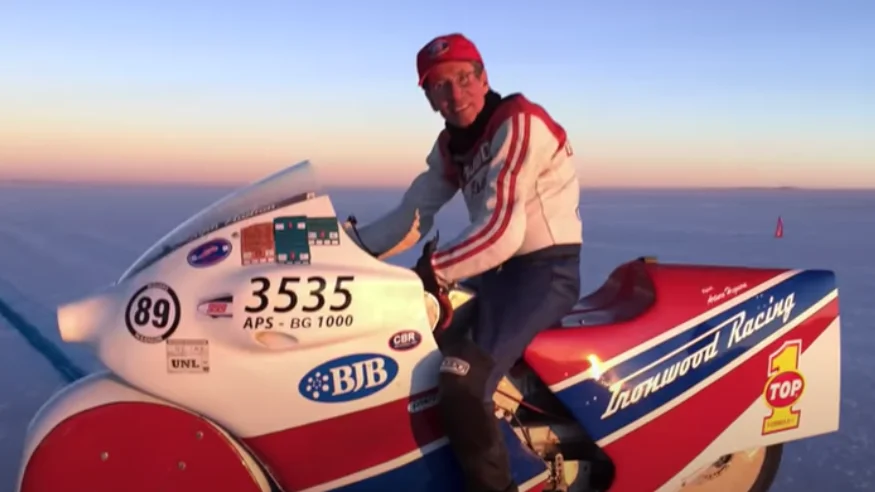 El piloto Ralph Hudson El piloto Ralph Hudson