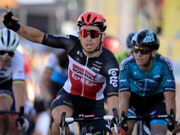 Caleb Ewan celebra su victoria en la etapa 11 del Tour de Francia
