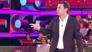 ¿Qué tienen que ver los dardos y las suegras? El ingenioso chiste de Arturo Valls en '¡Ahora caigo!'