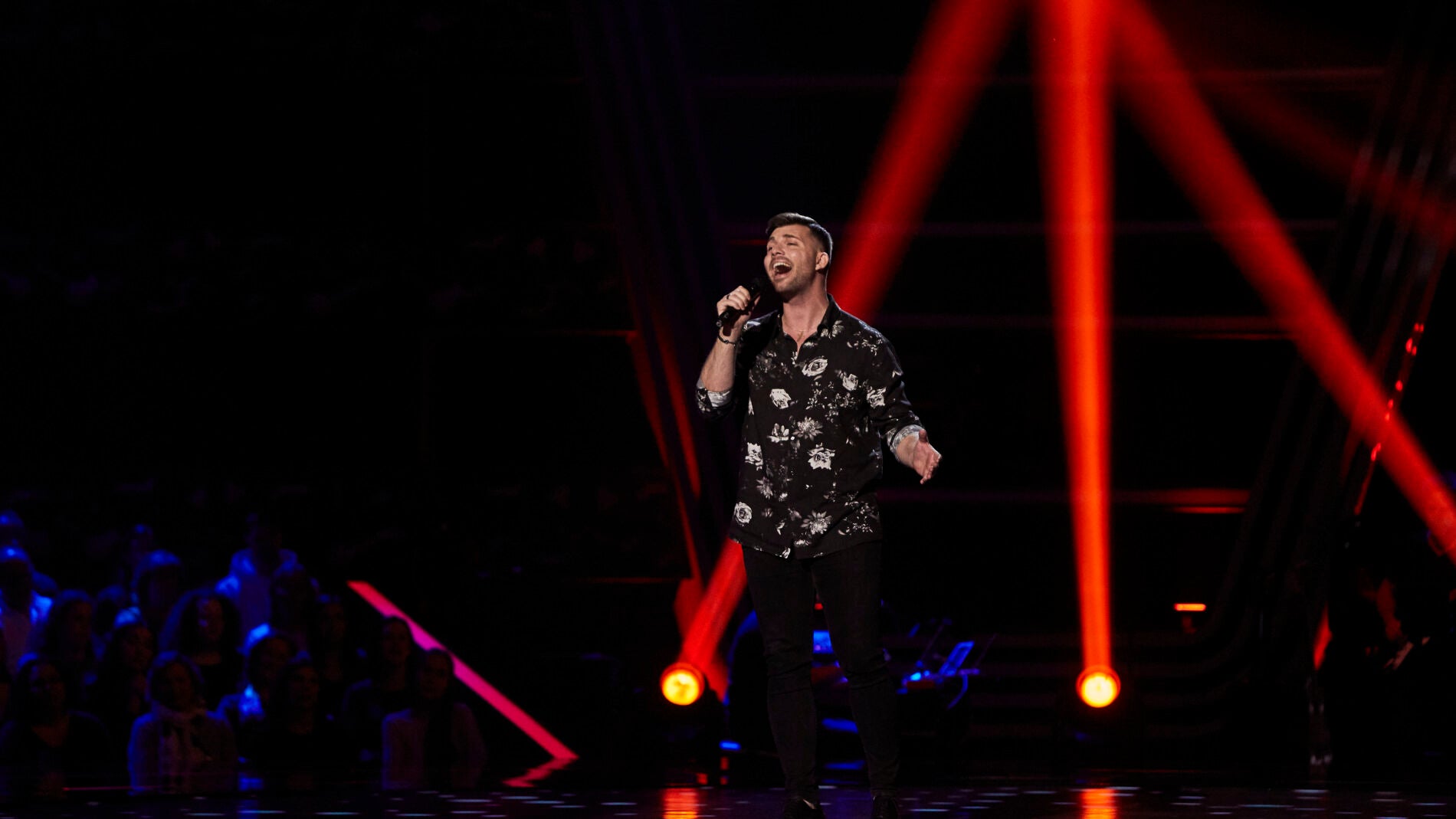 Francisco Cuenca canta &lsquo;Por debajo de la mesa&rsquo; en las &lsquo;Audiciones a Ciegas&rsquo; de &lsquo;La Voz&rsquo;