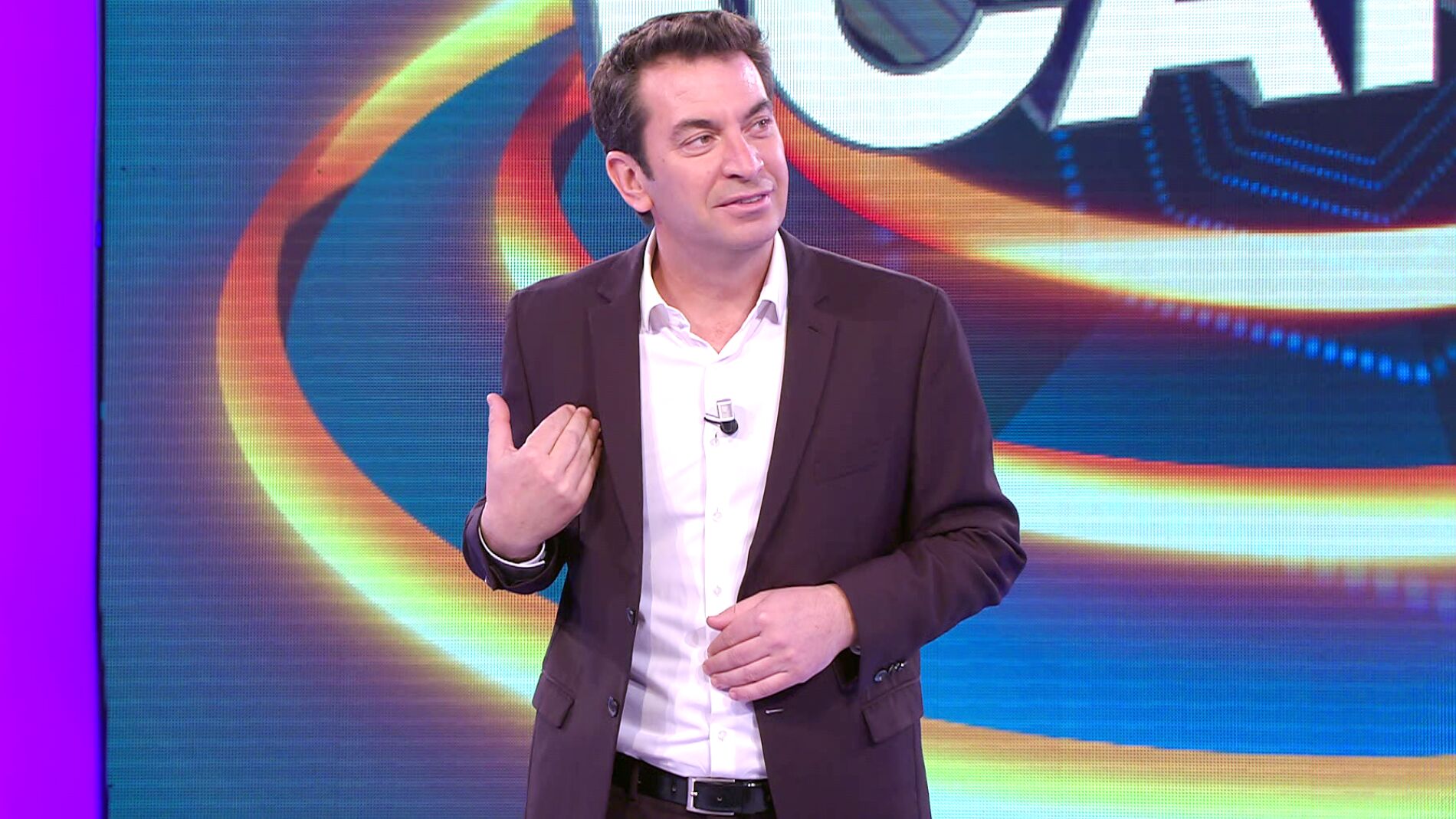  El doloroso ba&ntilde;o de realidad que Arturo Valls sufre en '&iexcl;Ahora caigo!'