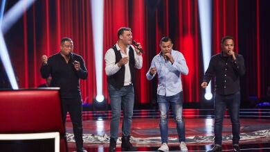 Laura Pausini se une a cantar con Southside y les enseña español