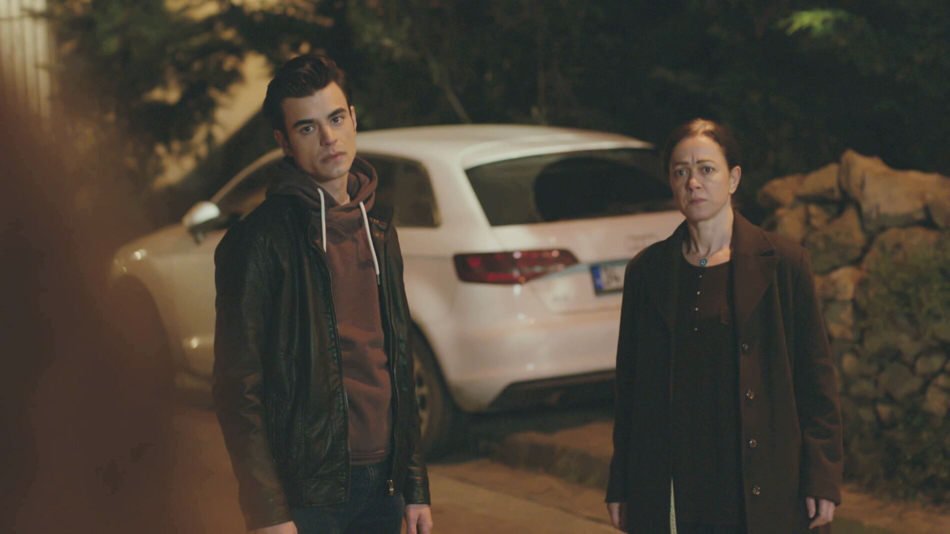 Sirin se queda más sola que nunca tras traicionar también a Levent