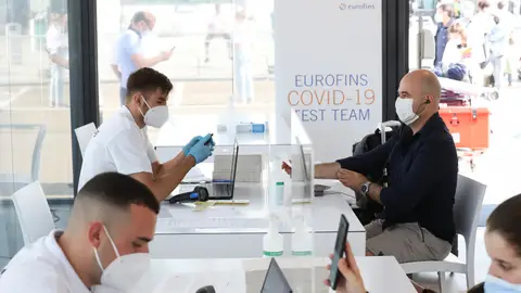 El aeropuerto de Bruselas donde hay un laboratorio de pruebas PCR El aeropuerto de Bruselas donde hay un laboratorio de pruebas PCR