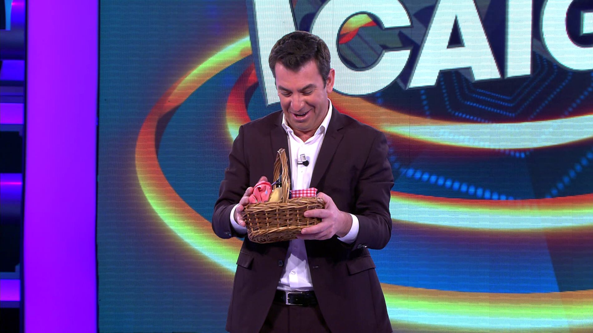 Los exigentes deseos de Arturo Valls se hacen realidad en el plat&oacute; de &lsquo;&iexcl;Ahora Caigo!&rsquo;