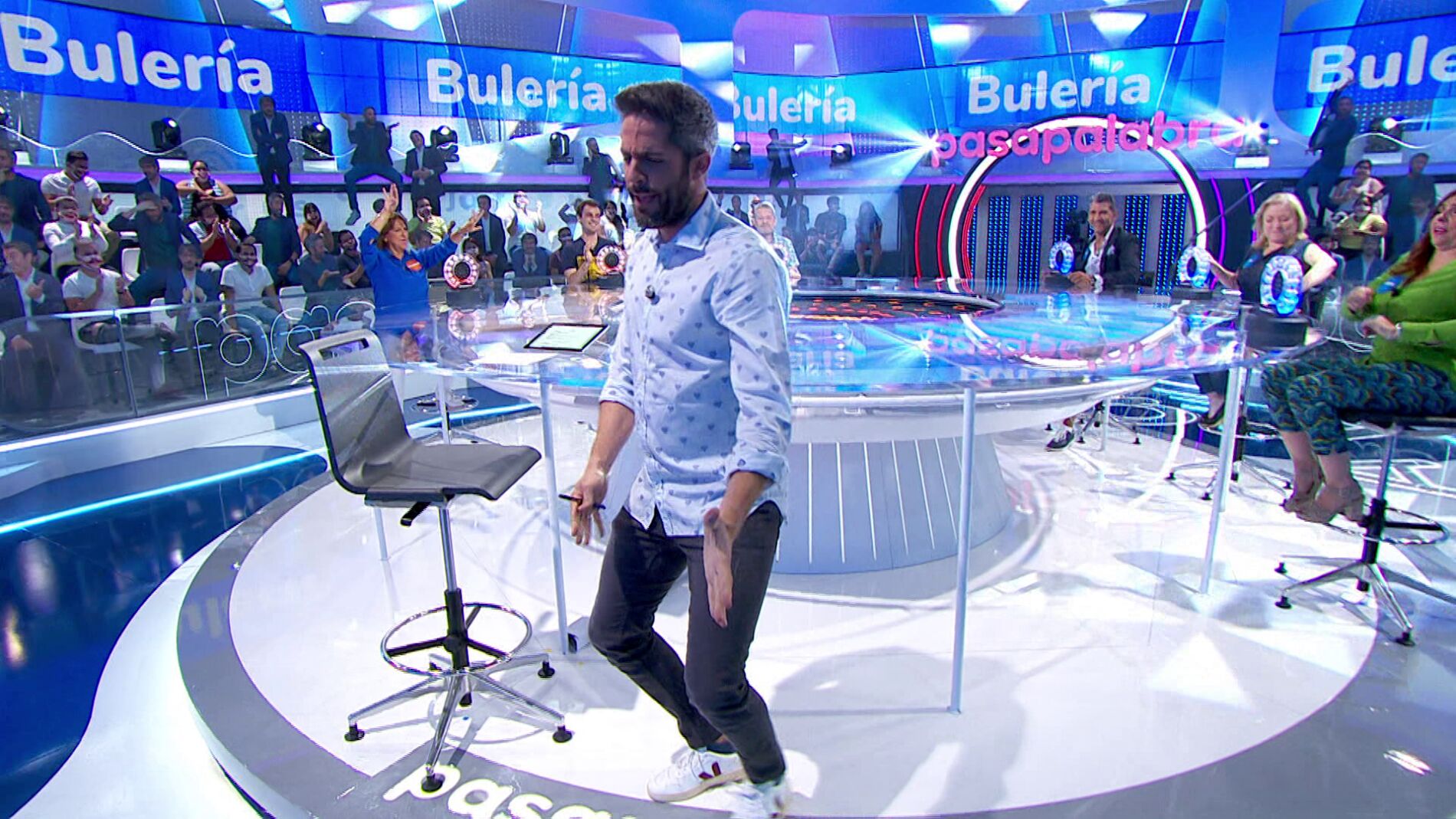 El baile de Roberto Leal a lo David Bisbal en &lsquo;Pasapalabra&rsquo;