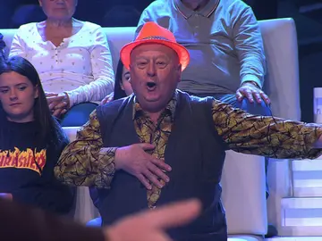 El grito del tirol ‘a lo africano’: El veterano del público muestra sus dotes de una manera muy especial El grito del tirol ‘a lo africano’: El veterano del público muestra sus dotes de una manera muy especial