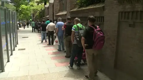 Pablo Iglesias y José Luis Escrivá vuelven a enfrentarse por el Ingreso Mínimo Vital Pablo Iglesias y José Luis Escrivá vuelven a enfrentarse por el Ingreso Mínimo Vital