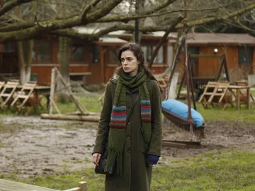 Hatice ya no puede soportar las mentiras de Sirin Hatice ya no puede soportar las mentiras de Sirin
