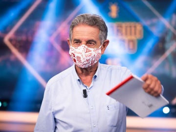 Miguel Ángel Revilla, nuevo invitado 'Infinity' de 'El Hormiguero 3.0': llega con mascarilla y cargado de regalos