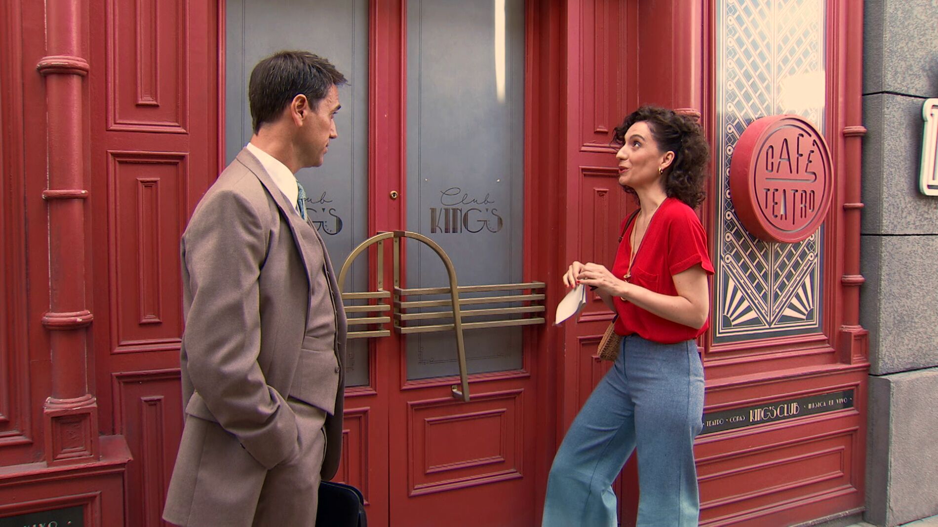 Abel se enfrenta a la arrogancia de Estefan&iacute;a, la nueva candidata para ser gerente del King&rsquo;s