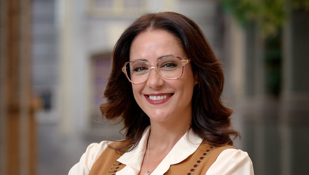 Luz Valdenebro es Cristina Martínez
