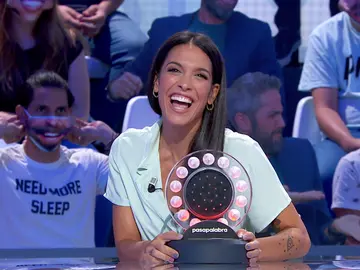 Lorena Castell inventa una nueva cabecera para ‘La Pista’ de ‘Pasapalabra’ Lorena Castell inventa una nueva cabecera para ‘La Pista’ de ‘Pasapalabra’