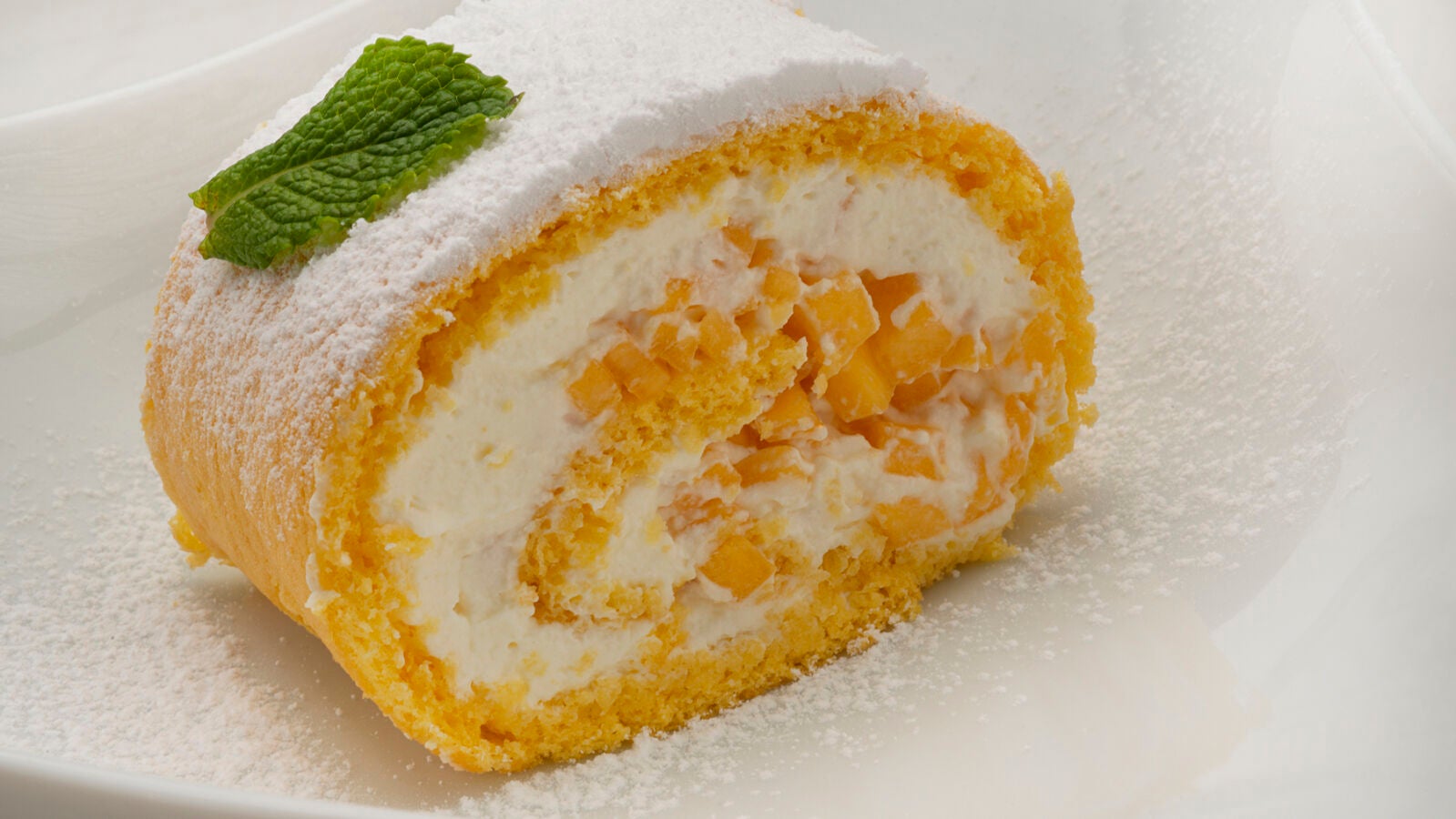 Receta de brazo de gitano con melocotón