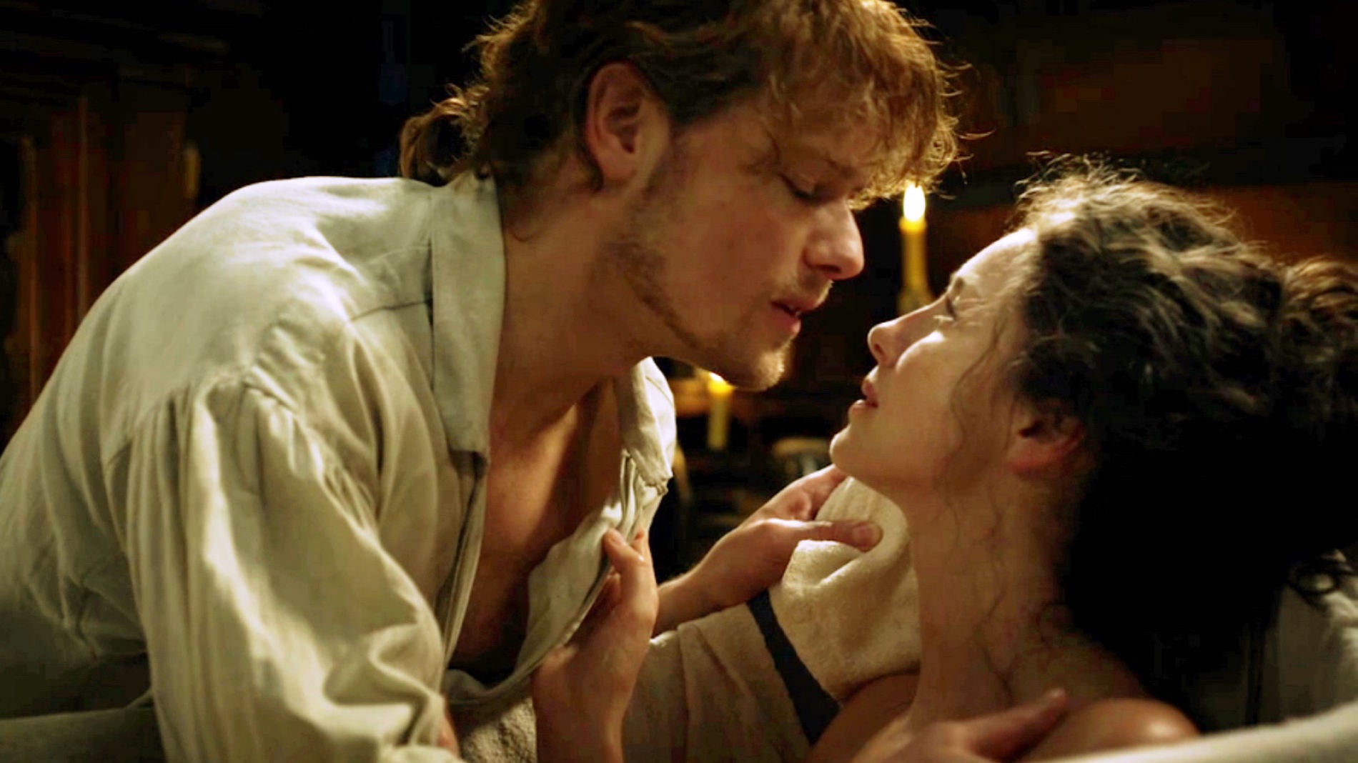 Sam Heughan y Caitriona Balfe como Jamie y Claire en 'Outlander'