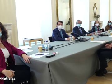 Incertidumbre sobre las nuevas medidas por coronavirus que se adoptarán en Madrid: "De los confinamientos selectivos a las restricciones de movilidad" en cuestión de horas