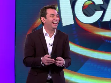 ¿El último programa de Arturo Valls en ‘¡Ahora caigo!’? El despiste por el que se juega su despido ¿El último programa de Arturo Valls en ‘¡Ahora caigo!’? El despiste por el que se juega su despido