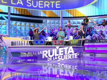Un emocionante tema de Antonio Orozco revoluciona ‘La ruleta de la suerte’: “¡Qué temazo!” Un emocionante tema de Antonio Orozco revoluciona ‘La ruleta de la suerte’: “¡Qué temazo!”