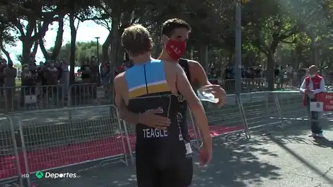 Deja pasar a su rival en la meta porque se equivocó de camino, el enorme gesto de deportividad de Diego Méntrida Deja pasar a su rival en la meta porque se equivocó de camino, el enorme gesto de deportividad de Diego Méntrida