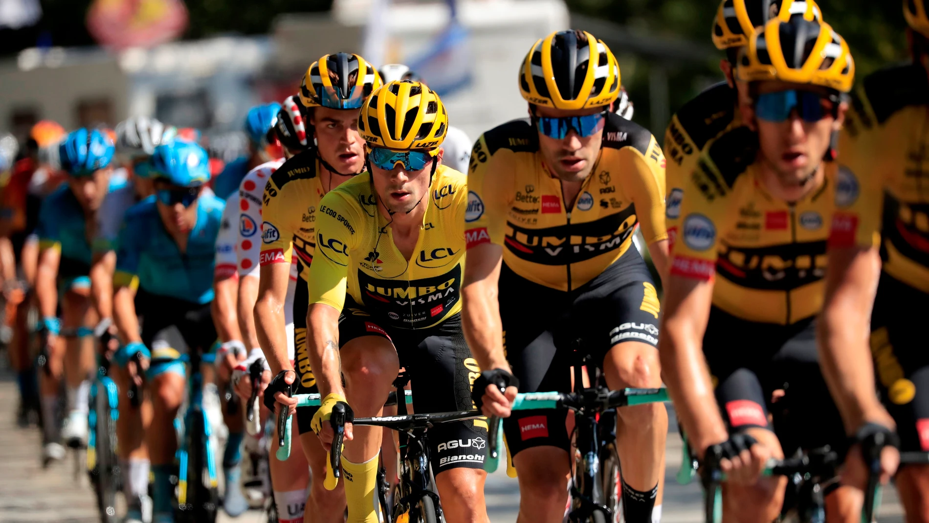 Los corredores del Jumbo-Visna lideran la carrera Los corredores del Jumbo-Visna lideran la carrera
