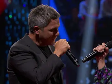 Alejandro Sanz y María Cortés protagonizan el momentazo de la noche cantando juntos ‘Cuando nadie me ve’ en ‘La Voz’ Alejandro Sanz y María Cortés protagonizan el momentazo de la noche cantando juntos ‘Cuando nadie me ve’ en ‘La Voz’