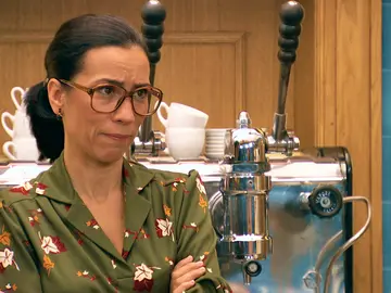 Marisol, incómoda ante las preguntas de Manolita sobre su vida amorosa Marisol, incómoda ante las preguntas de Manolita sobre su vida amorosa