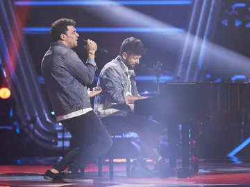 Pablo López y Manuel Cabello cantan ‘Y sin embargo’ en las Audiciones a ciegas de ‘La Voz’ Pablo López y Manuel Cabello cantan ‘Y sin embargo’ en las Audiciones a ciegas de ‘La Voz’