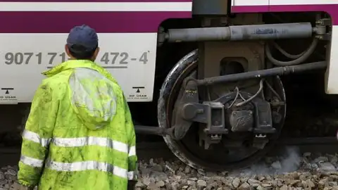 Imagen del tren descarrilado Imagen del tren descarrilado