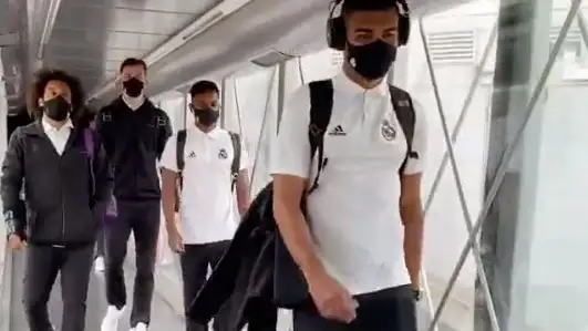 El avión del Real Madrid sufre una avería cuando viajaban a San Sebastián para empezar LaLiga El avión del Real Madrid sufre una avería cuando viajaban a San Sebastián para empezar LaLiga