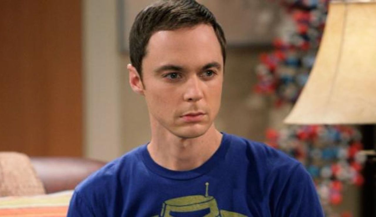 Jim Parsons como Sheldon Cooper en 'The Big Bang Theory'