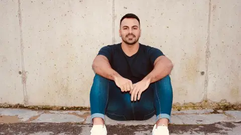El nadador Eduardo Blasco, obligado a entrenar en Fuerteventura por la pandemia de coronavirus: "El desamparo ya era previo" El nadador Eduardo Blasco, obligado a entrenar en Fuerteventura por la pandemia de coronavirus: "El desamparo ya era previo"