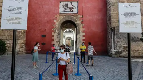 El Gobierno andaluz estudia nuevas medidas para hacer frente al aumento de casos de coronavirus El Gobierno andaluz estudia nuevas medidas para hacer frente al aumento de casos de coronavirus