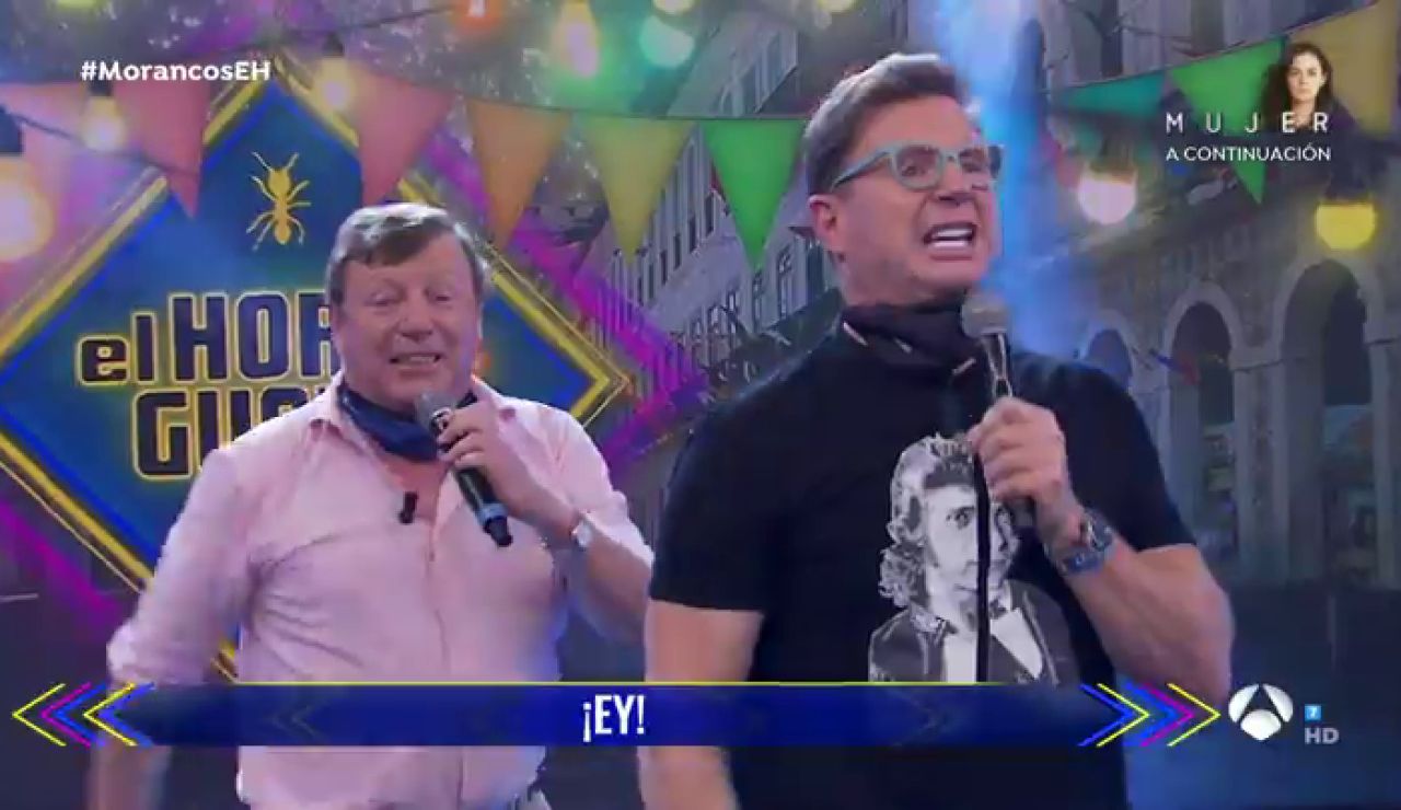 Los Morancos levantan el ánimo en 'El Hormiguero 3.0' interpretando en directo su éxito viral 'La nueva normalidad' Los Morancos levantan el ánimo en 'El Hormiguero 3.0' interpretando en directo su éxito viral 'La nueva normalidad'