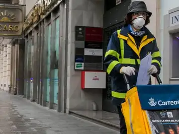 Las oficinas de Correos también harán de cajeros del Banco Santander Las oficinas de Correos también harán de cajeros del Banco Santander